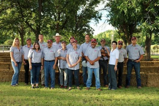 Image of Los Lunas Agricultural Science Center Researchers and Staff.